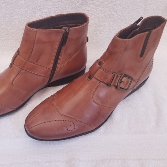 Cool looking NEW all leather mens casual boot . - Picture 1 of 9